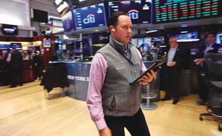 Wall Street cierra la semana con triple récord