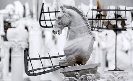 Mexican artist exhibits response to migrant crisis