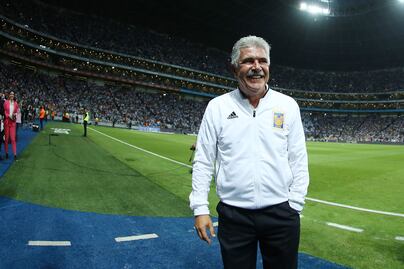 La cancha de Rayados es un cochinero: Ricardo Ferretti
