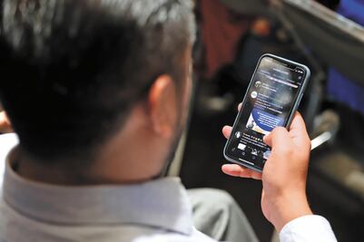 Resaltan penetración de servicios móviles