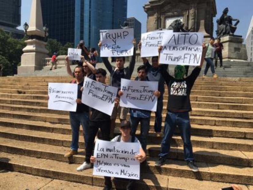 Los mexicanos con dignidad rechazamos a Trump, dicen en el Ángel 