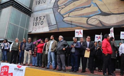 Integrantes del STUNAM piden incremento salarial del 20%