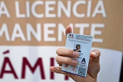 Gente del Edomex tramita la licencia permanente