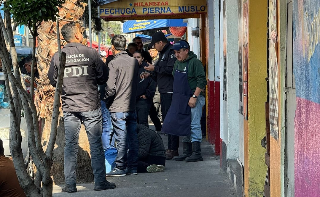 El homicidio ocurrió sobre Calle 4, a la altura del número 339, casi esquina con Unión, cerca de un local dedicado a la venta de pollo. Foto: Especial