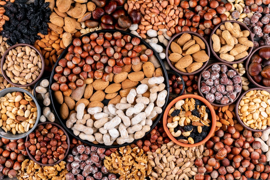 Frutos secos ideales para conservar el calor corporal en invierno y mantener fuerte el sistema inmune. Foto: Freepik