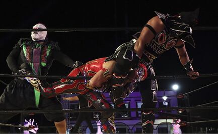 La Parka Negra sufre impactante lesión que lo dejó inmóvil 