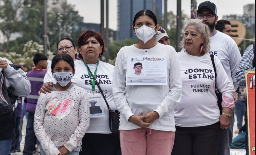 Colectivos de madres buscadoras llevaron a cabo el acto ecuménico en el Monumento a la Madre, para posteriormente marchar en la Ciudad de México, el 10 de mayo de 2025. Foto: Yaretzy M. Osnaya/EL UNIVERSAL