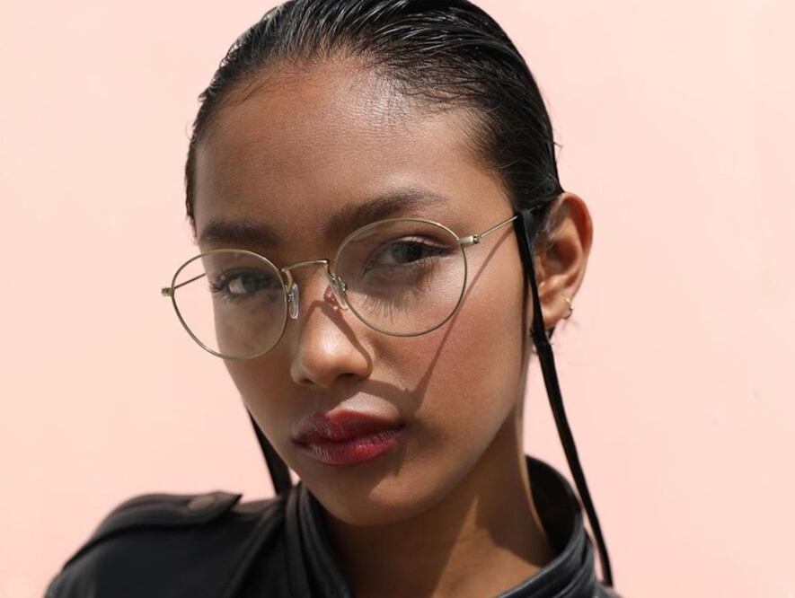 La colaboración se inspira en una de las piezas icónicas de la diseñadora mexicana Lorena Saravia Foto: Cortesía