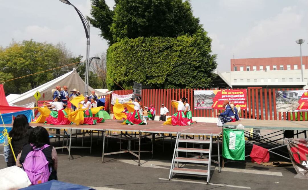 Plantón San Lázaro