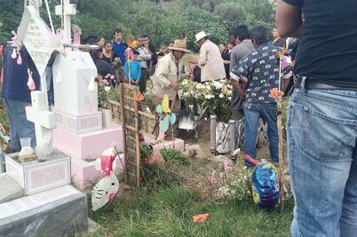 Dan el último adiós al bebé Leonardo; piden justicia