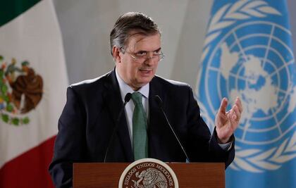 México trabaja con EU en tema migratorio, responde Ebrard a Trump