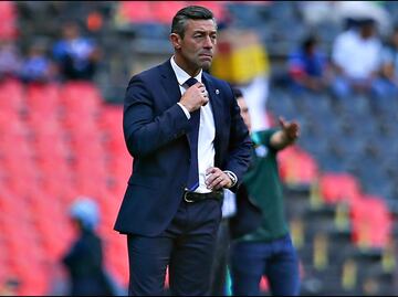 Caixinha reconoce vivir su peor etapa en Cruz Azul