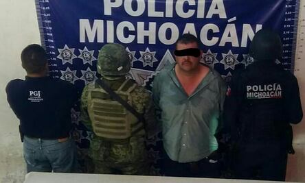 Detienen en Michoacán a jefe de plaza de los "H3"