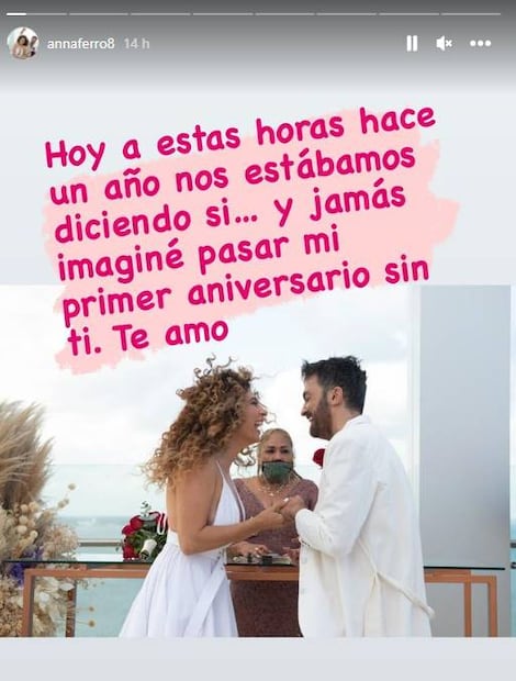 Fernando del Solar y Anna Ferro se casaron frente al mar. Foto: Instagram.