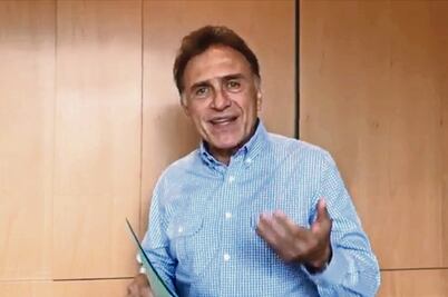 AMLO envía a Peña expediente con denuncias contra Yunes 