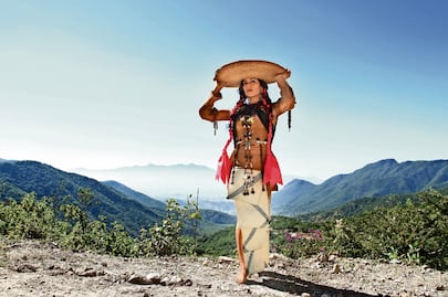 Lila Downs ya votó contra el “diablo blanco”