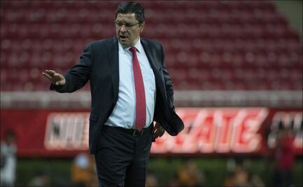 En Chivas, Tena no arriesgará al 'Chicote', Antuna y Zaldívar