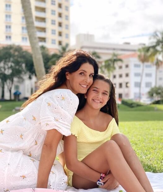 Mayrín Villanueva agradece a Itatí Cantoral por compartirle a sus hijos