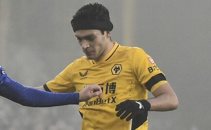 Otro partido de Raúl Jiménez es postergado por el Covid-19