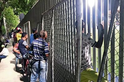 La pobreza obliga al ingenio a surgir