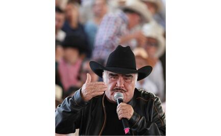 Vicente Fernández celebra su trayectoria y a sus nietos con "A mis 80's"