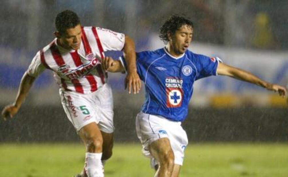 Montoya, otro "10" que fracasa en Cruz Azul