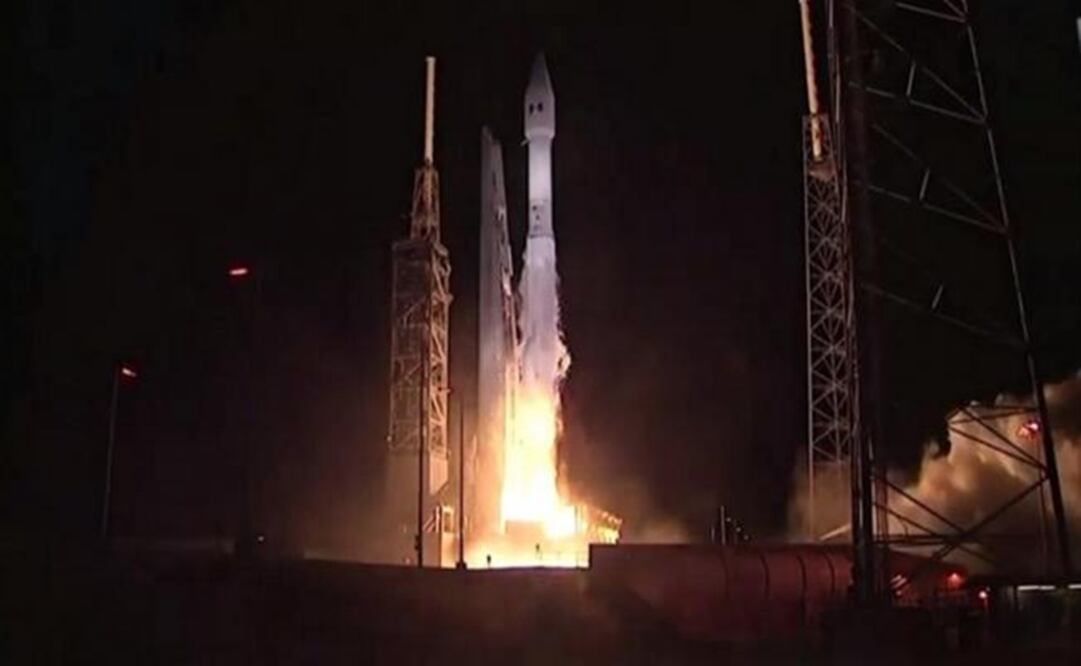 The rocket carrying the satellite. (Photo: SPECIAL)