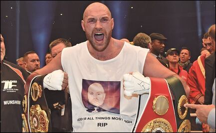 Tyson Fury, actual monarca pesado llega a Dallas para apoyar a Billy Joe Saunders