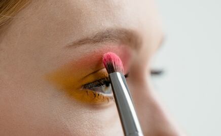 Consejos de expertos para proteger tus ojos al usar maquillaje