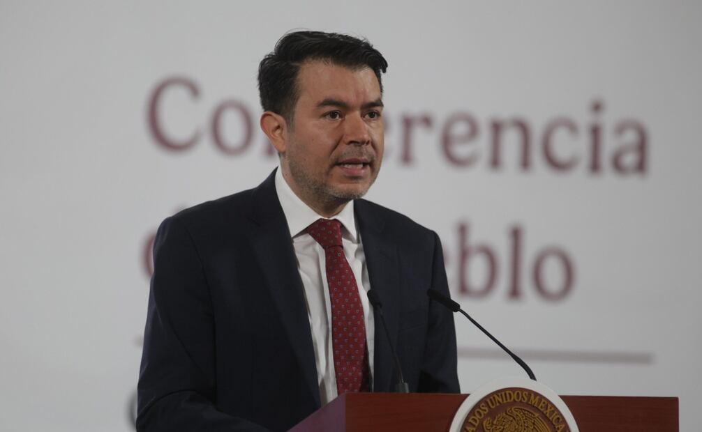 El Subsecretario de Derechos Humanos, Población y Migración, Félix Arturo Medina Padilla, destacó que, del 10 de enero al 20 de junio, han intercambiado mil 790 armas de fuego por dinero en efectivo de manera anónima. Foto: Carlos Mejía / EL UNIVERSAL