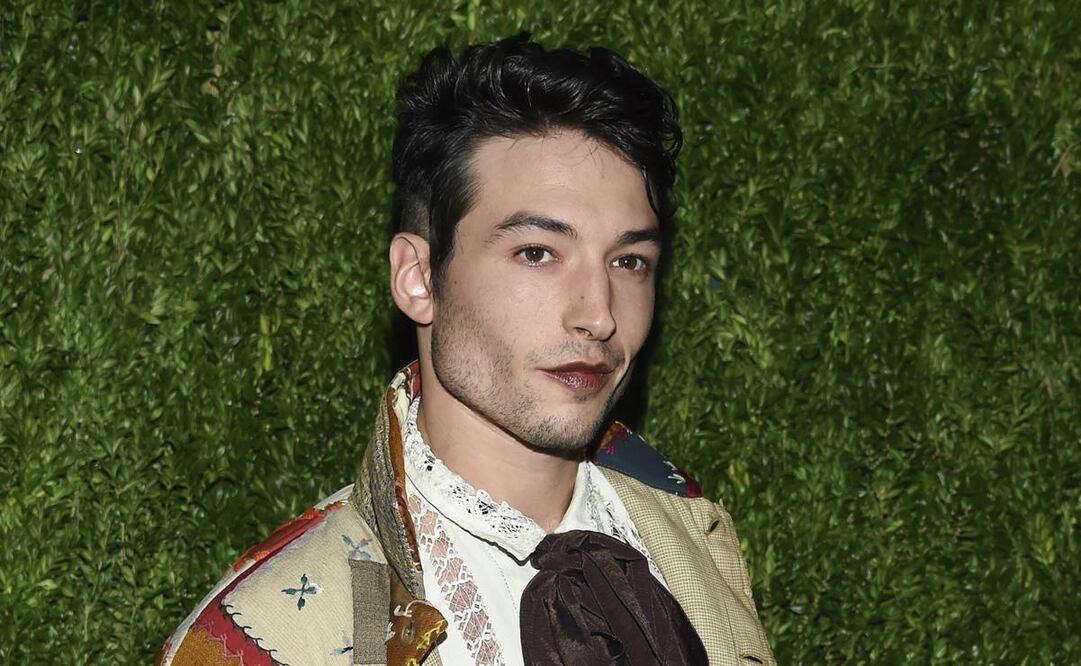 Ezra Miller rompe el silencio tras ser acusado de la desaparición de tres menores y su madre. Foto: AP.