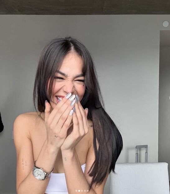 Las uñas galácticas de Danna Paola. Foto: Instagram @danna