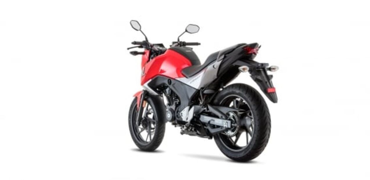 Honda producirá la CB160F Invicta en planta de México