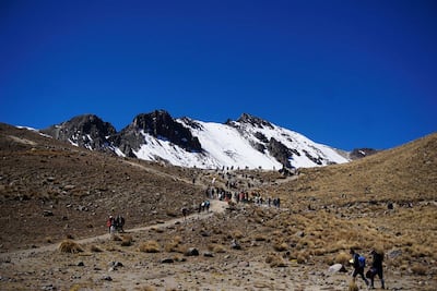 ¡Tómalo en cuenta! Cierran al público el Nevado de Toluca por caída de nieve; comerciantes advierten pérdidas económicas