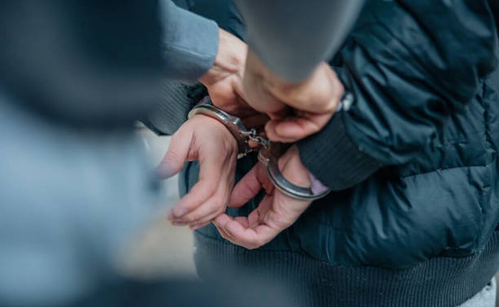 La presunta detención el delegado del IMSS y su chofer generó confusión en las redes sociales. Foto: iStock