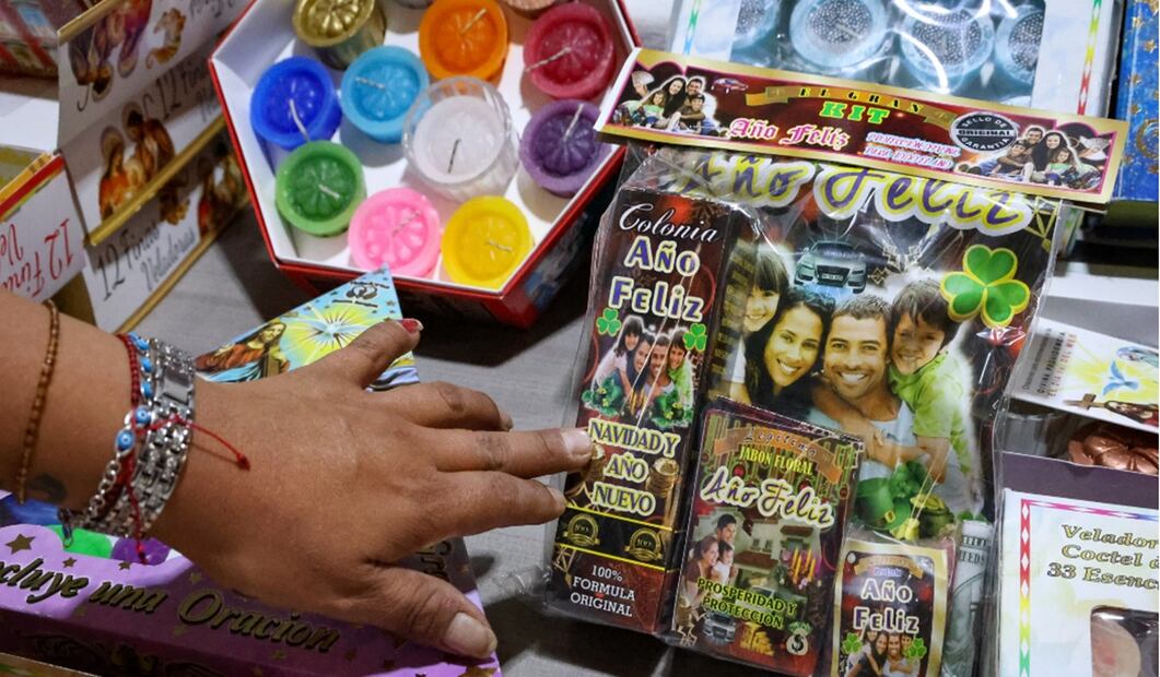 Artículos para rituales de Año Nuevo. Foto: Luis Camacho/EL UNIVERSAL