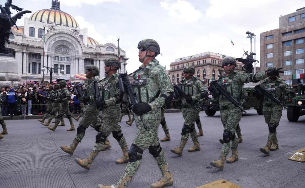 Elementos del Ejército mexicano participan en el desfile militar del 16 de septiembre de 2025. Foto: Carlos Mejía/EL UNIVERSAL