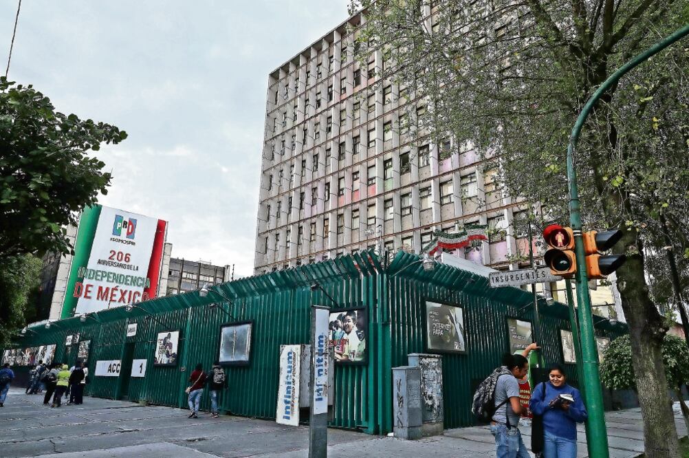 Los gobernadores priístas de Veracruz, Javier Duarte; de Chihuahua, César Duarte, y el de Quintana Roo, Roberto Borge, han sido cuestionados en los últimos meses por anomalías halladas durante sus gestiones (JUAN CARLOS REYES. EL UNIVERSAL)