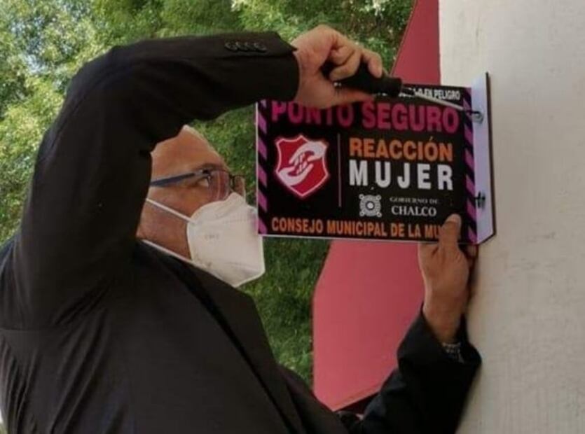 Instalan en negocios 500 placas de puntos seguros para mujeres en Chalco