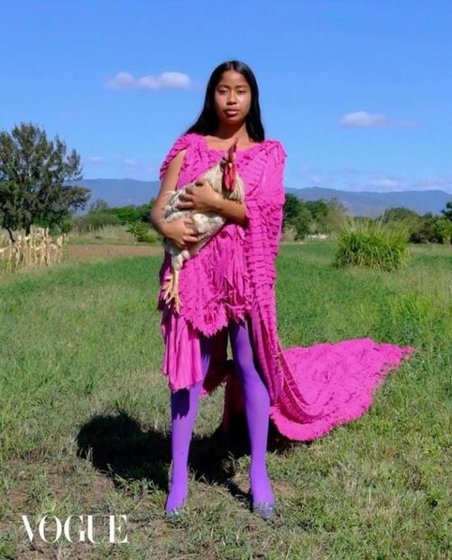 Ella es Karen Vega, la primera modelo oaxaqueña en portada de Vogue