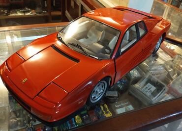 Two model cars worth thousands were stolen from Mexico’s Antique Toy Museum