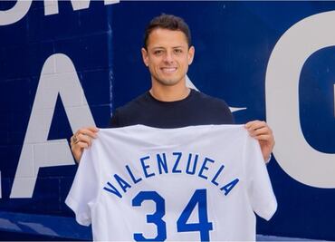 Chicharito Hernández rinde homenaje a Fernando Valenzuela