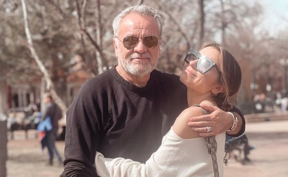 José Alberto, "El Güero" Castro pagó la boda de su hija Sofía, "como es tradición", dice.