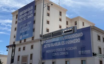 Chihuahua amanece con mantas y cierres previo a marcha convocada por Morena; acusan al gobierno estatal de impedir la llegada de simpatizantes