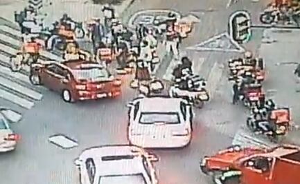 Repartidores bloquean Avenida Insurgentes para denunciar agresiones contra compañero tras video viral