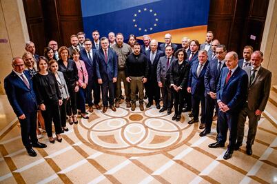 Ministros  de Europa dan su apoyo a Zelensky al visitar Kiev