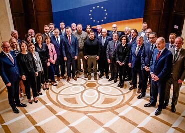 Ministros de Europa dan su apoyo a Zelensky al visitar Kiev
