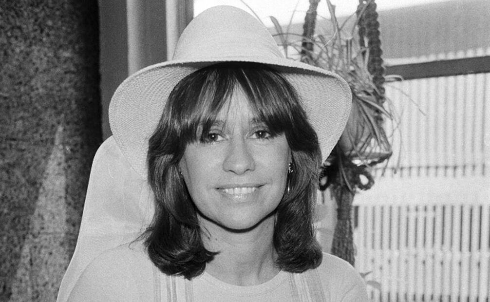 La cantante brasileña Astrud Gilberto, compositora cuyo improvisado cameo en inglés en “Garota de Ipanema” la convirtió en una voz mundial de la bossa nova, murió a los 83 años. Foto: AP.