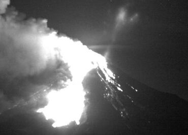 Volcán de Colima registra actividad eruptiva