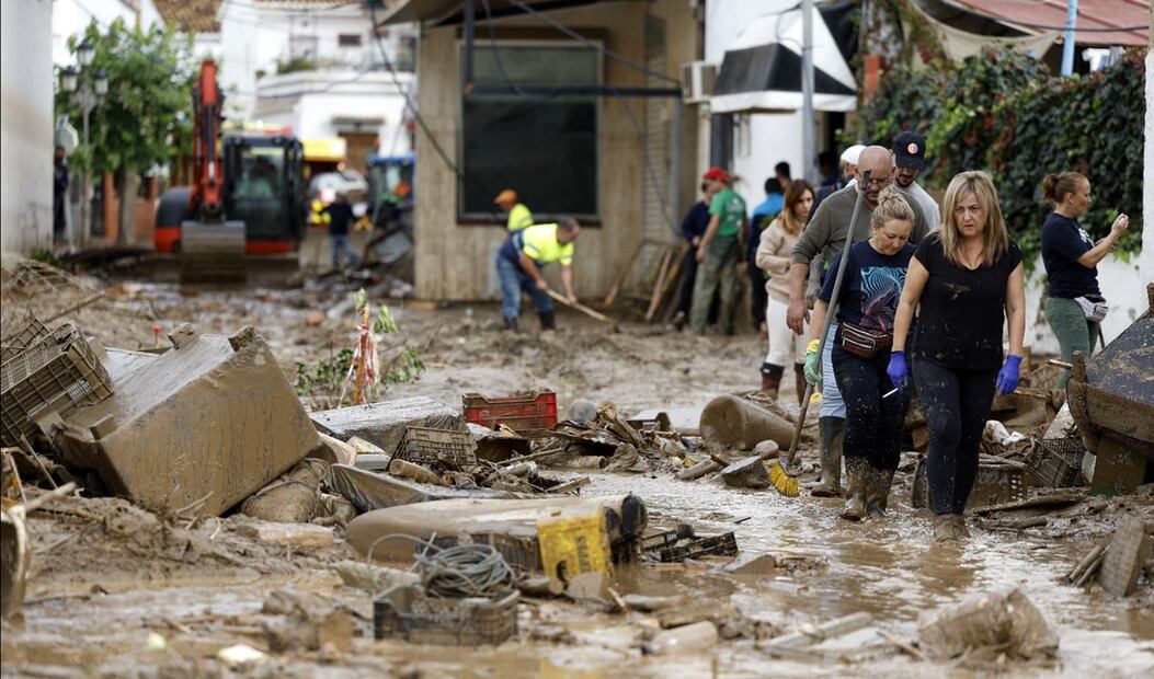 Limpieza en Valencia, España. Foto: EFE
